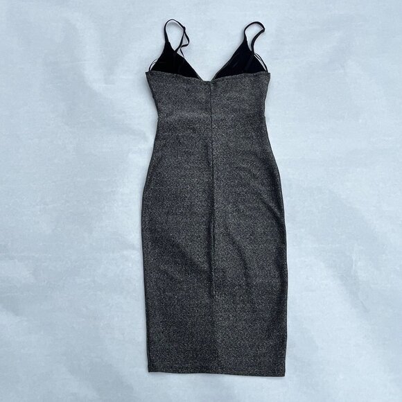 Kimcine Curve Sparkly Silver Bodycon Dress With Spaghetti Straps & V-Neck S - Picture 2 of 4